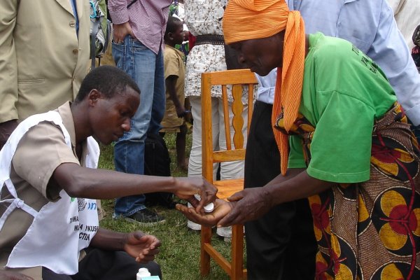 CDTI drug distribution, Burundi